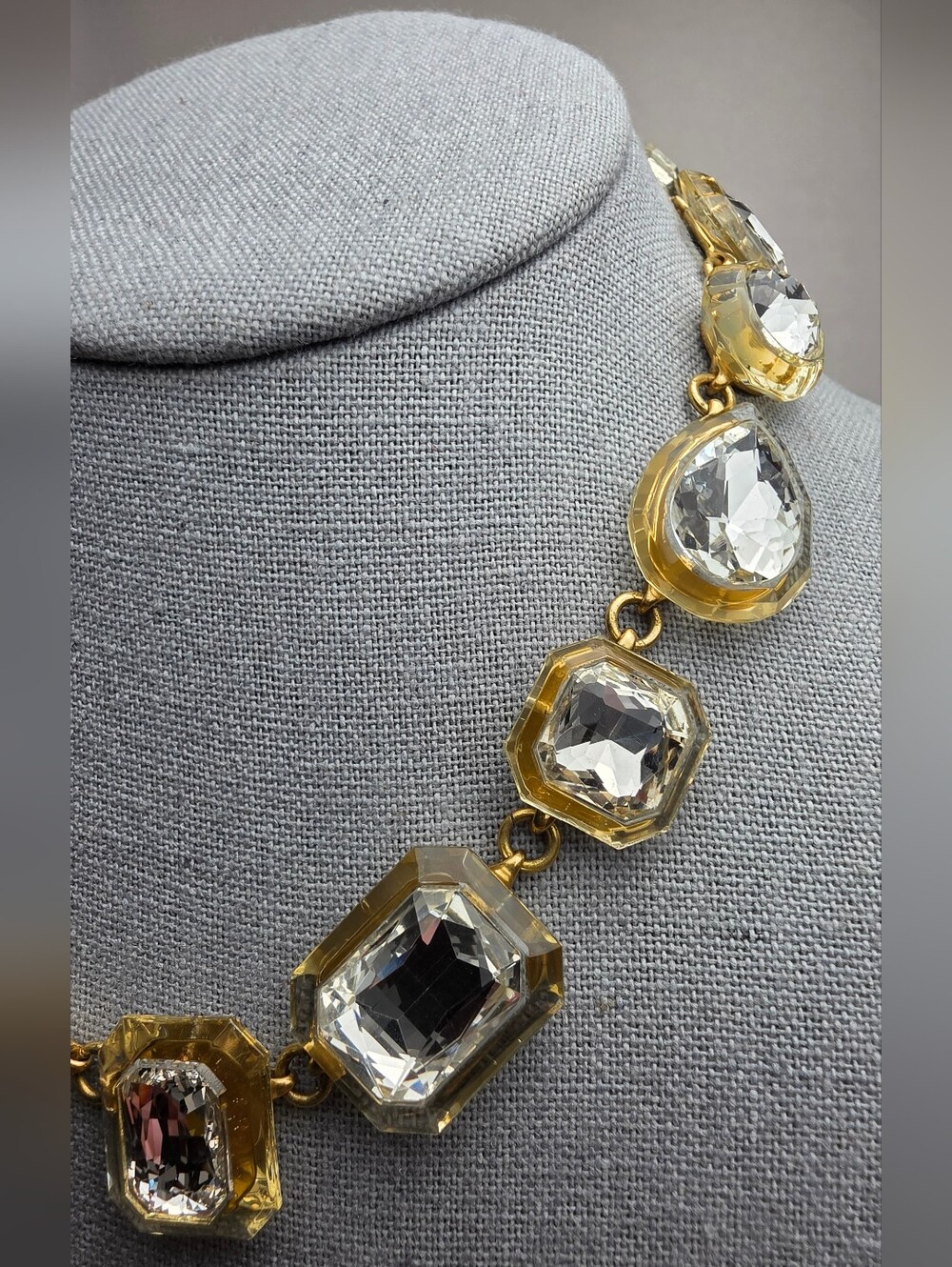 [J. Crew] Jewel Box Clear Faceted Crystal Statement Necklace - Picture 8 of 16